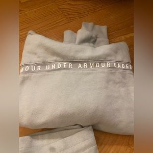 Under armor size medium sweatsuit